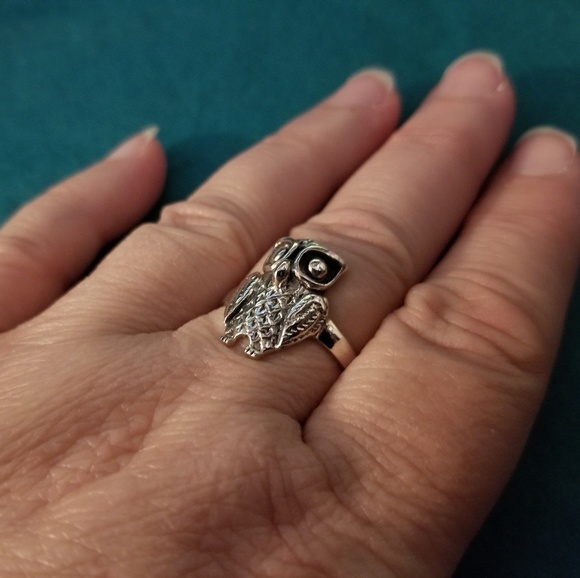 .925 Sterling Silver Owl Ring - Picture 2 of 8